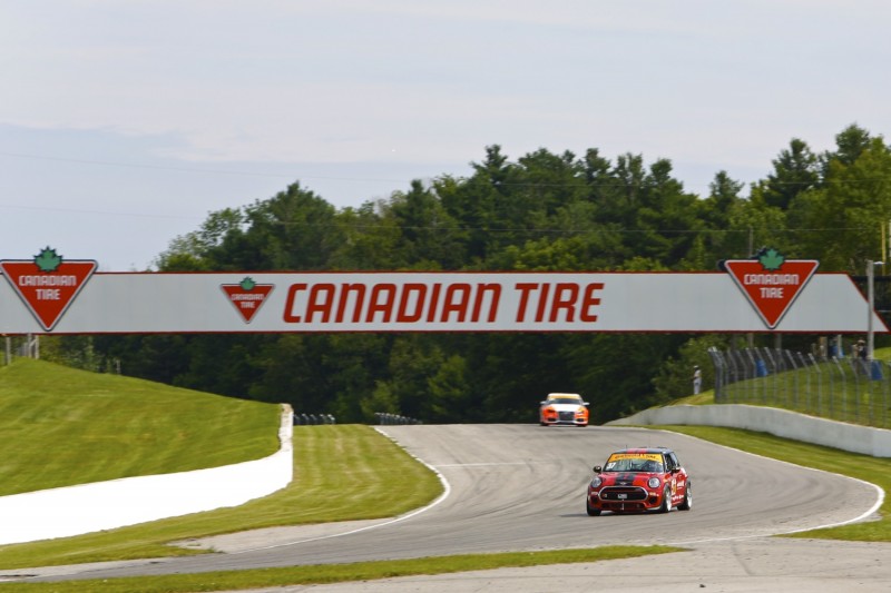MINI John Cooper Works Team at Canadian Tire Motorsport Park 2015